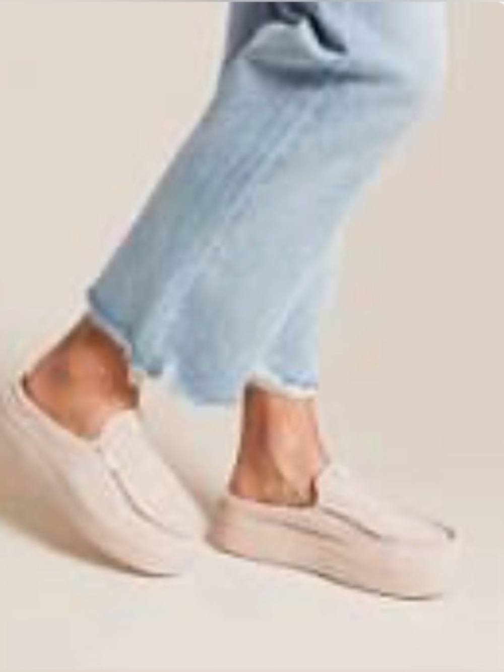 Hey Dude Austin Lift Slip-On Casual Loafers in Blush